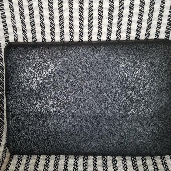 kate Spade black sienne logo laptop sleeve new - Picture 5 of 8